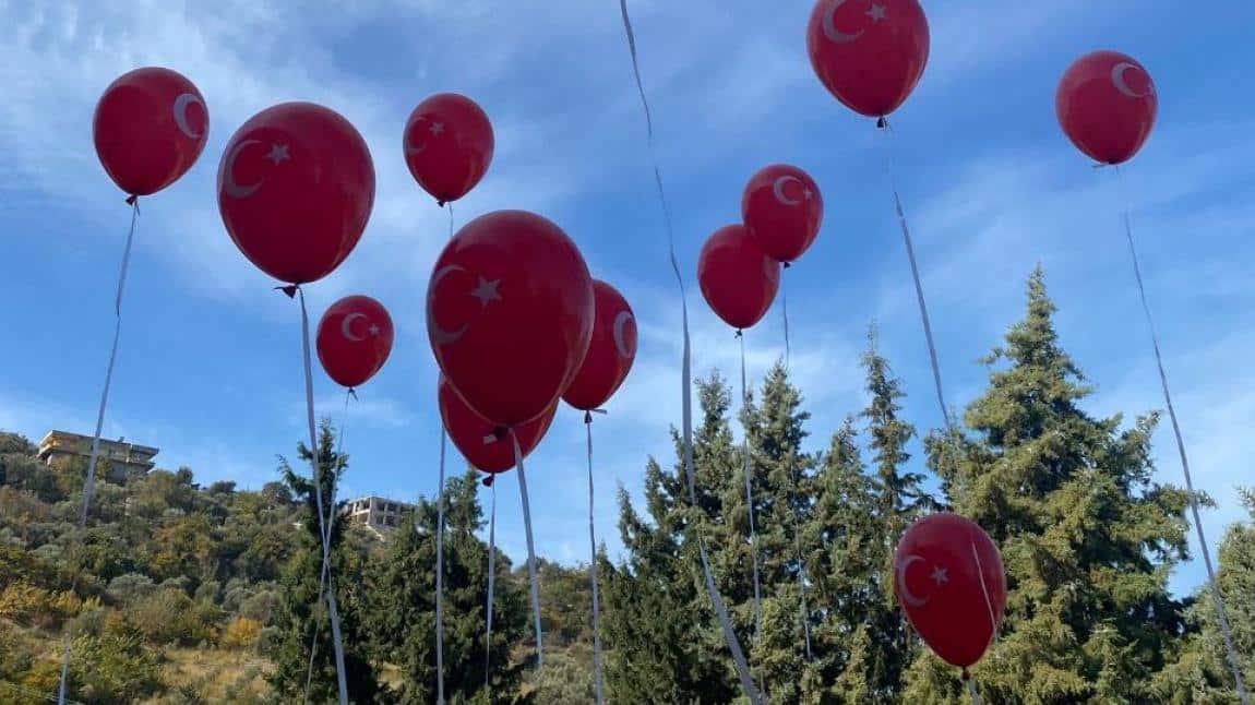 OKULUMUZDA 29 EKİM COŞKUSU